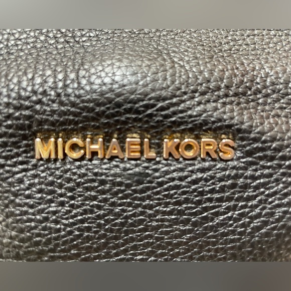 Michael Kors Purse - Picture 3 of 4